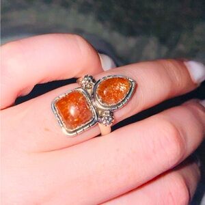 Gorgeous size 9 natural sunstone and 925 sterling silver ring